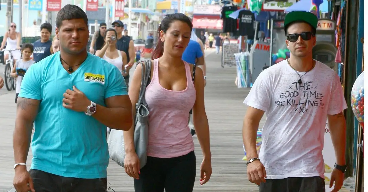 Les acteurs de Jersey Shore ont-ils réellement fait leur propre lessive et leur propre bronzage ?