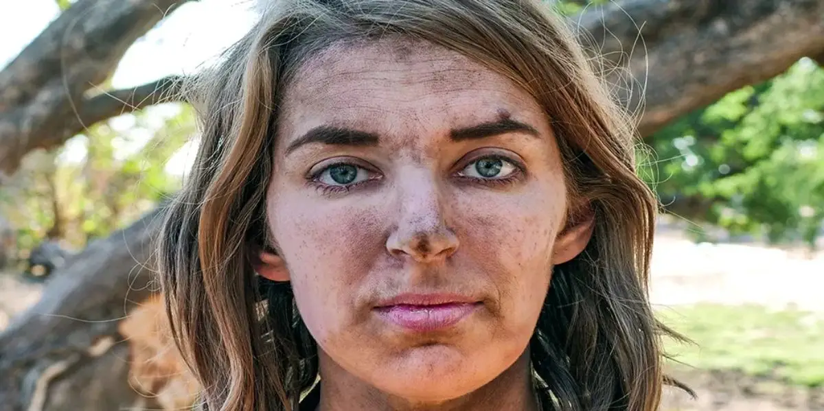 Close de Blair Braverman em Nu e com Medo