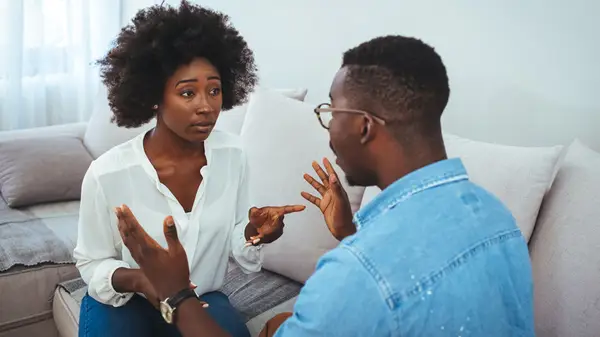 couple have serious discussion