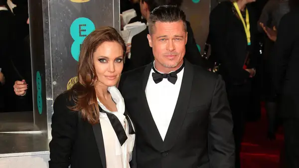 Červené vlajky, které jsme v Angelině Jolie nikdy nemohli ignorovat