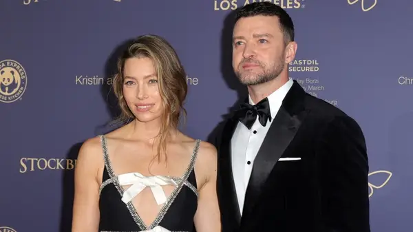 Jessica Biel with Justin Timberlake on the red carpet