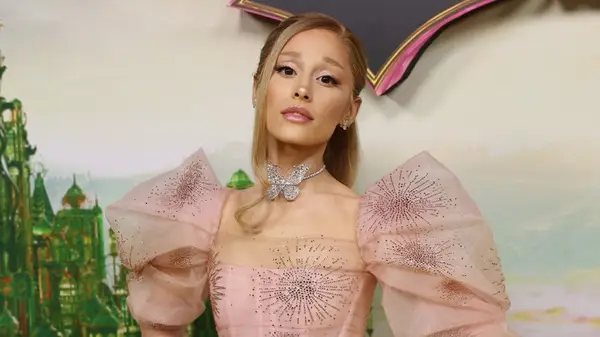 私たちが学んだアリアナ・グランデの過去の関係の赤い旗