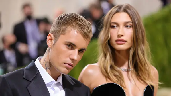 Hailey and Justin Bieber at an event