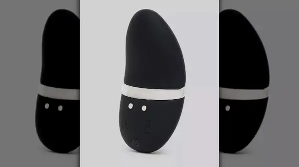 Black pebble vibrator