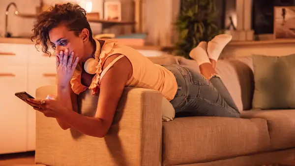 El experto en citas nos dice qué hacer si recibe una solicitud de Venmo inesperada desde su fecha