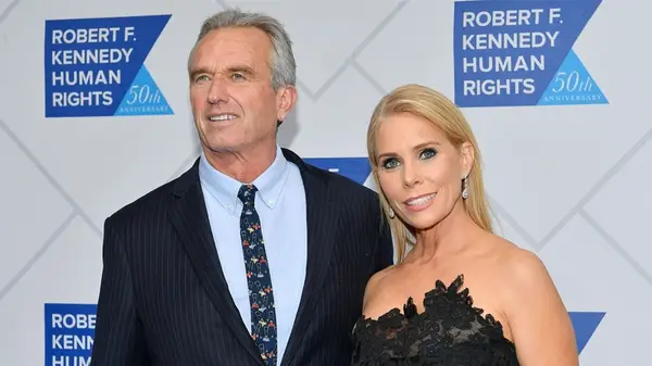 Robert F. Kennedy and Cheryl Hines on the red carpet