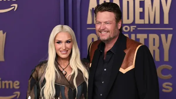 Gwen Stefani and Blake Shelton on the red carpet