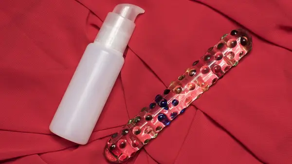 Le alternative lubrificanti che potresti voler stare lontano (faranno più danni che benefici)