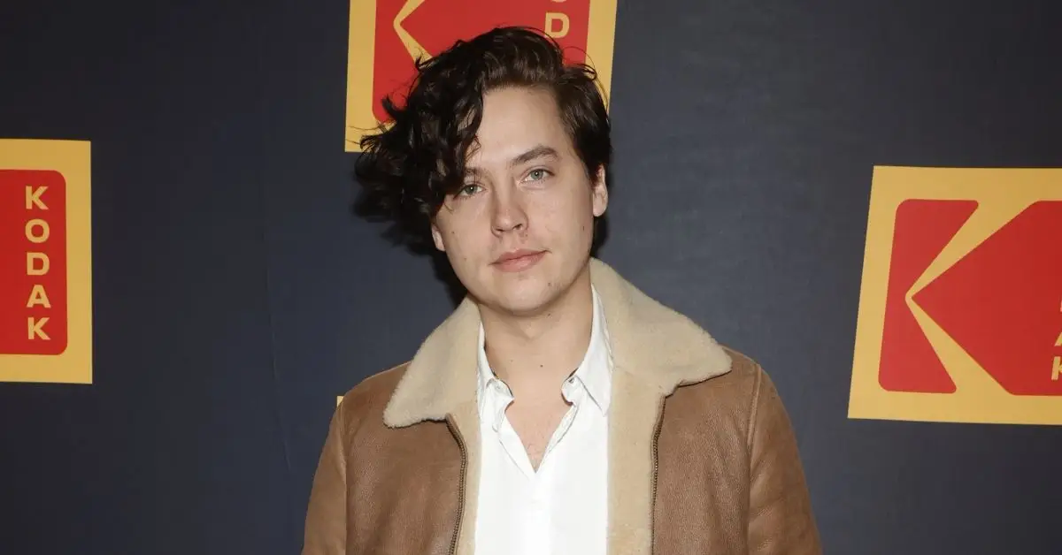 Cole Sprouse på den røde løber