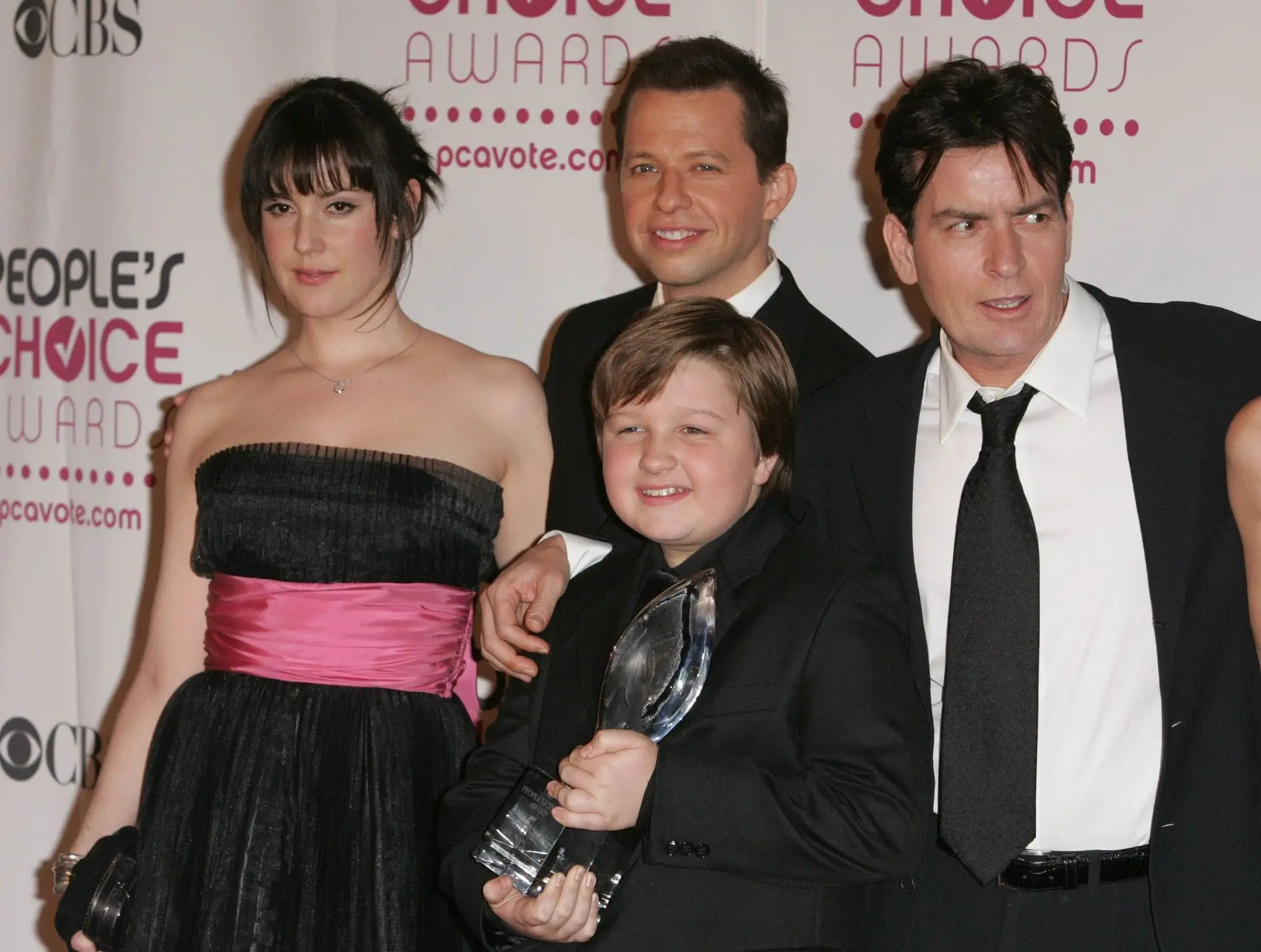 Besetzung von Angus T Jones und Two and a Half Men