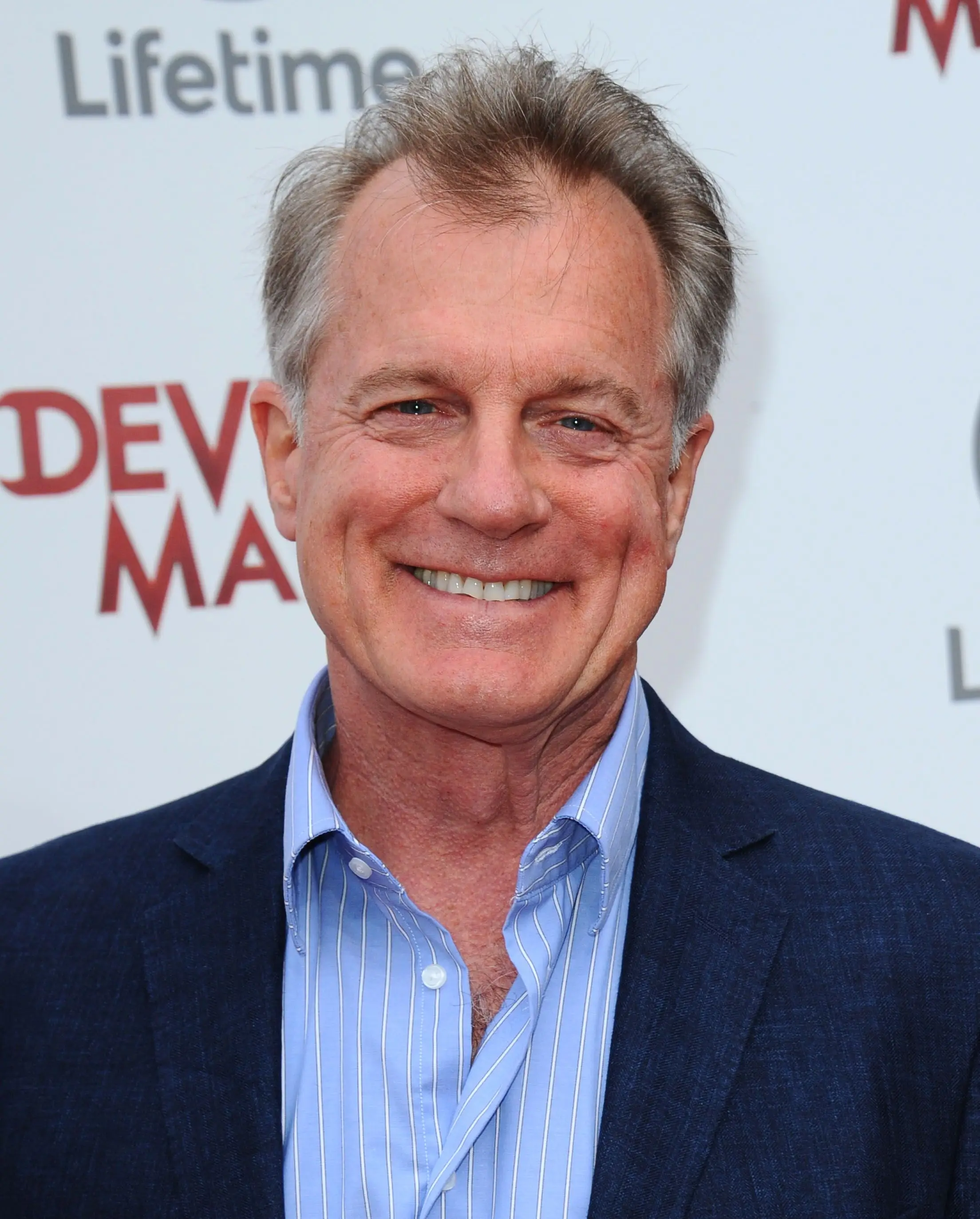 Primer plano de Stephen Collins