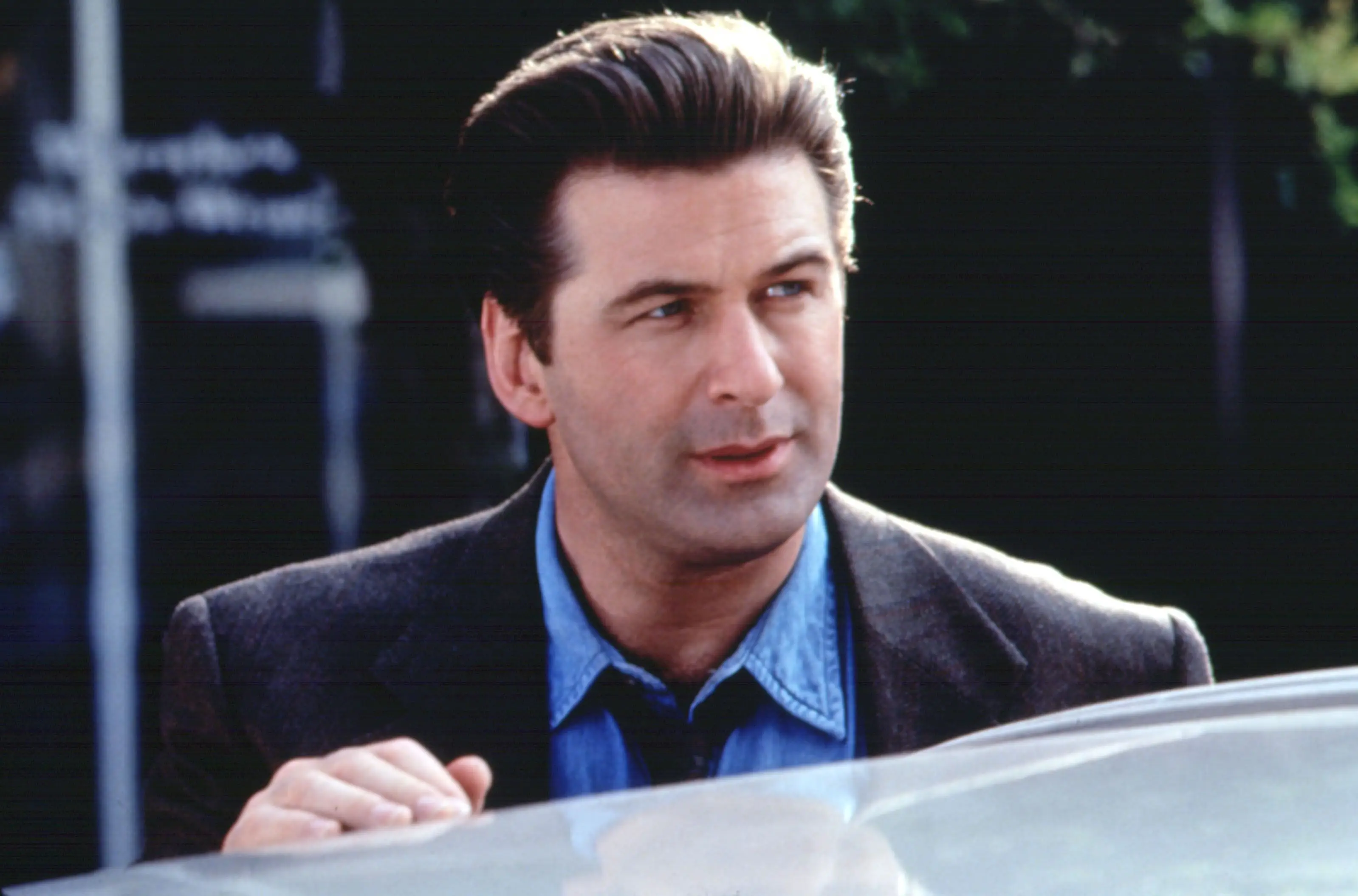 Co wydarzyło się między Alecem Baldwinem i Lisą Kudrow za kulisami „Przyjaciół”?