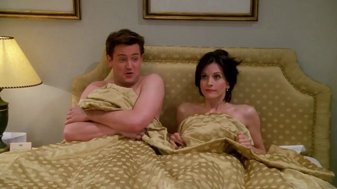 Chandler-e-Monica-in-amici