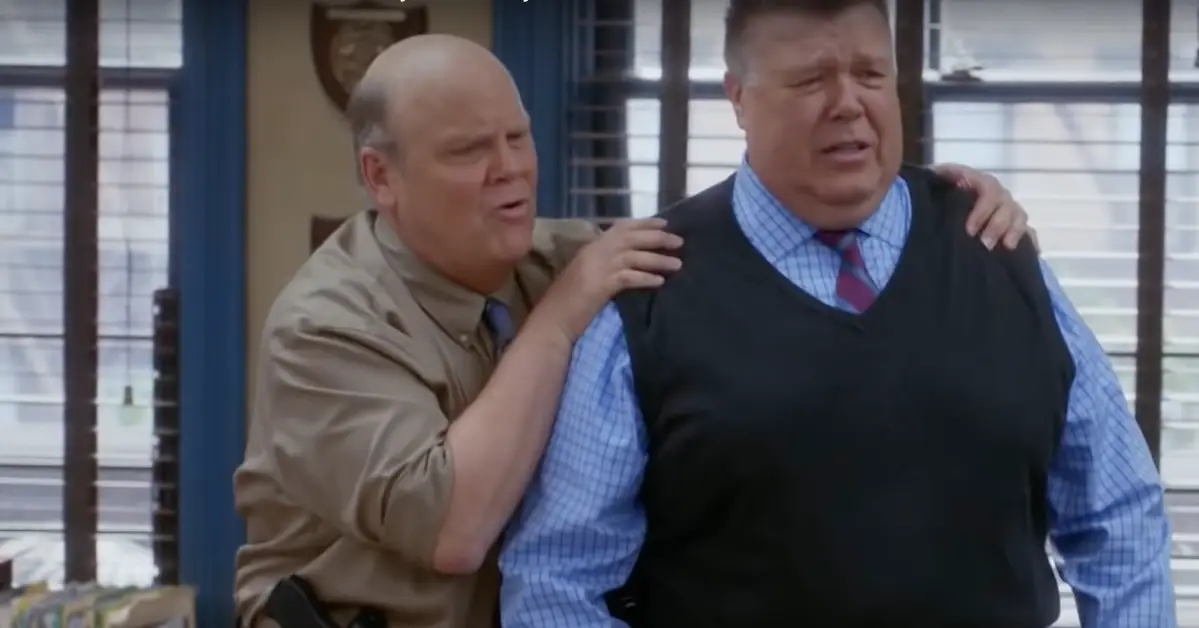 « Brooklyn Nine Nine » : à quoi ressemblent Hitchcock et Scully dans la vraie vie ?