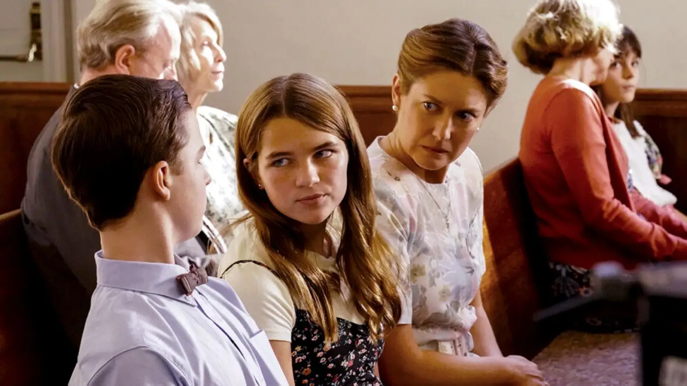 zoe perry som Mary Cooper i säsong 6 Young Sheldon