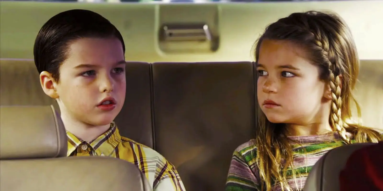 Iain Armitage och Raegan Revord Säsong 1 Young Sheldon-1