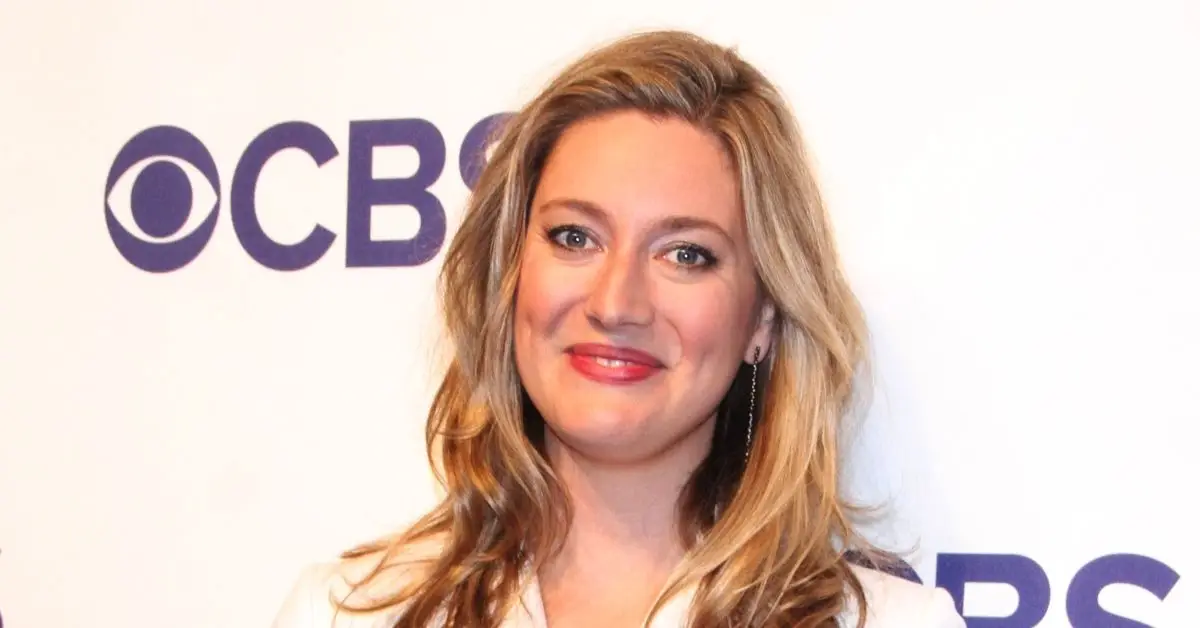 Zoe Perry på röda mattan