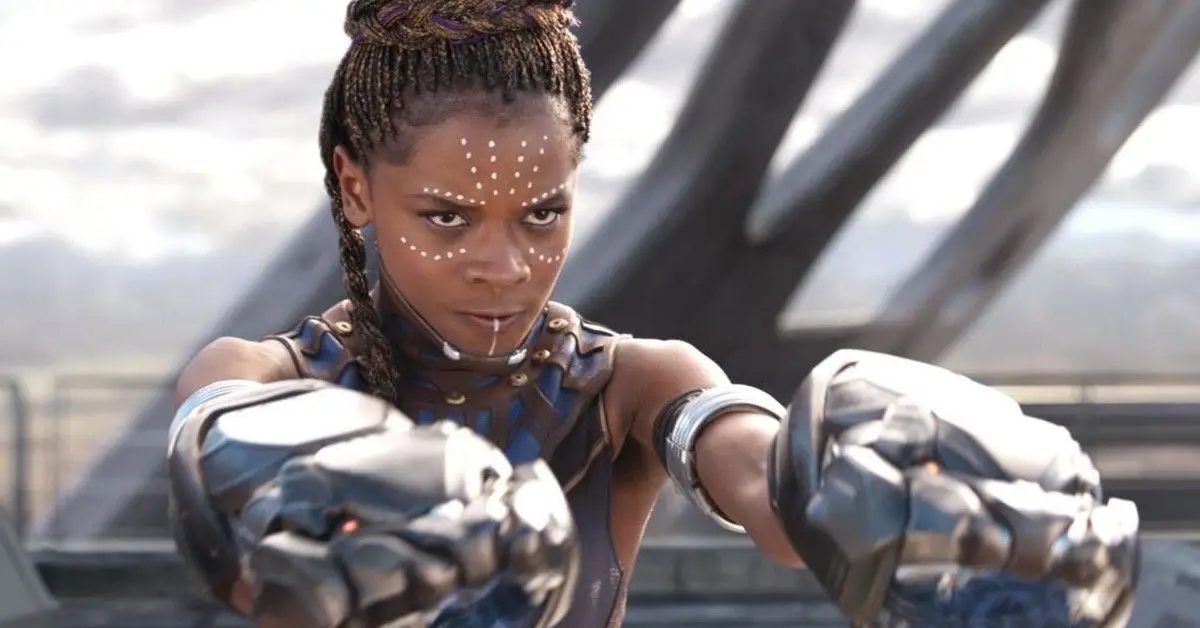 Letitia Wright in Shuri in un'immagine di Black Panther