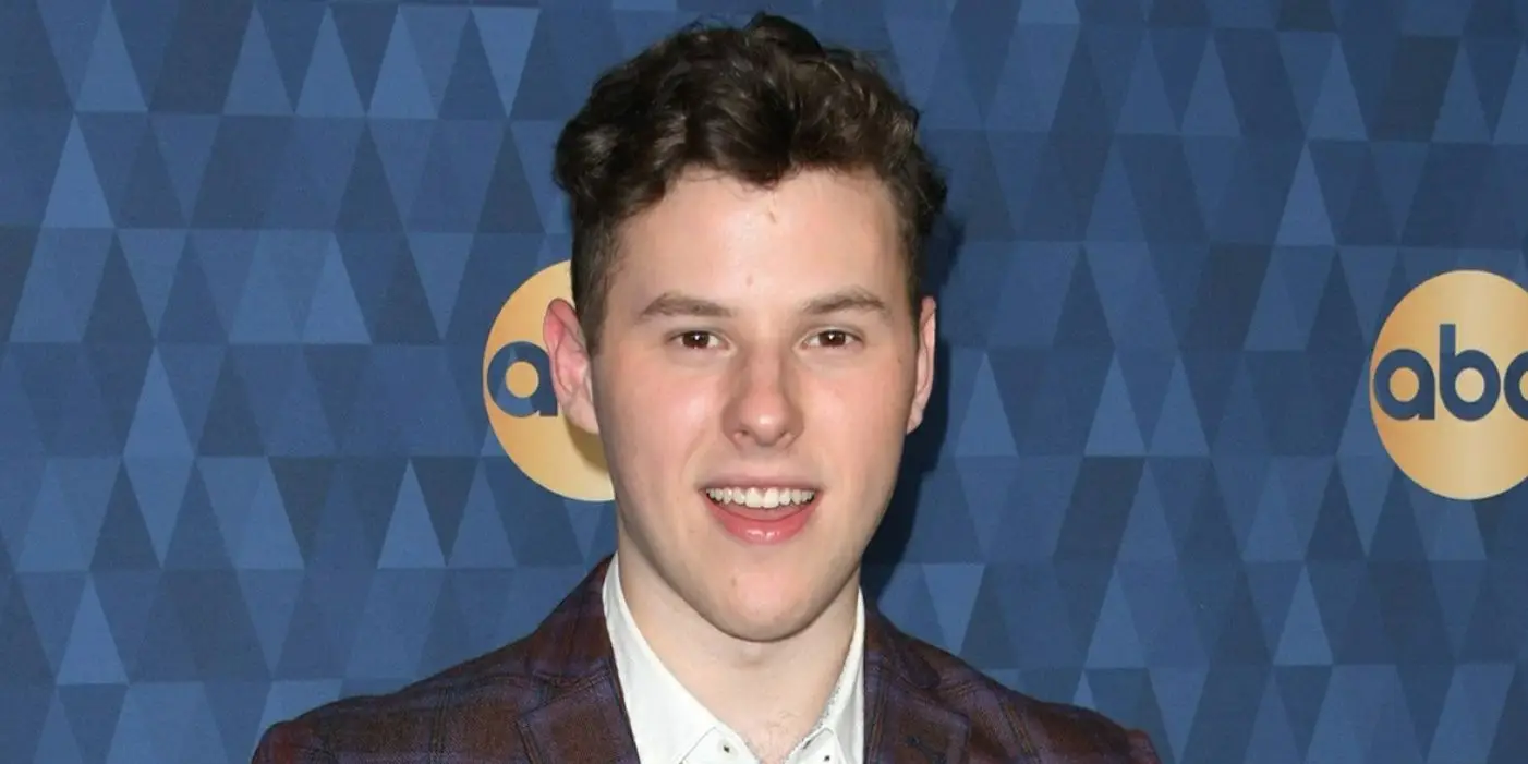 놀란 굴드는 자신이 그렇다고 인정했다