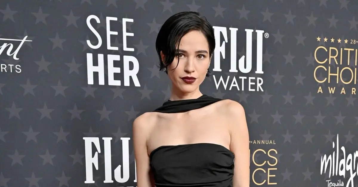 Kelsey Asbille na červenom koberci