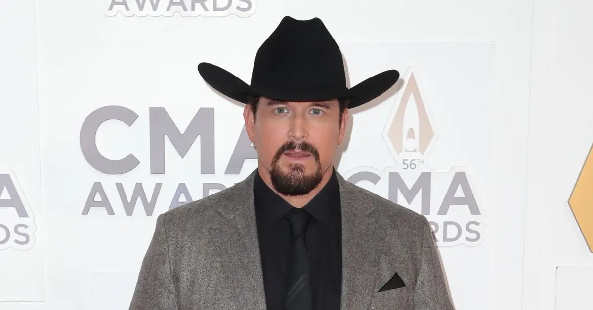 Cole Hauser na červenom koberci