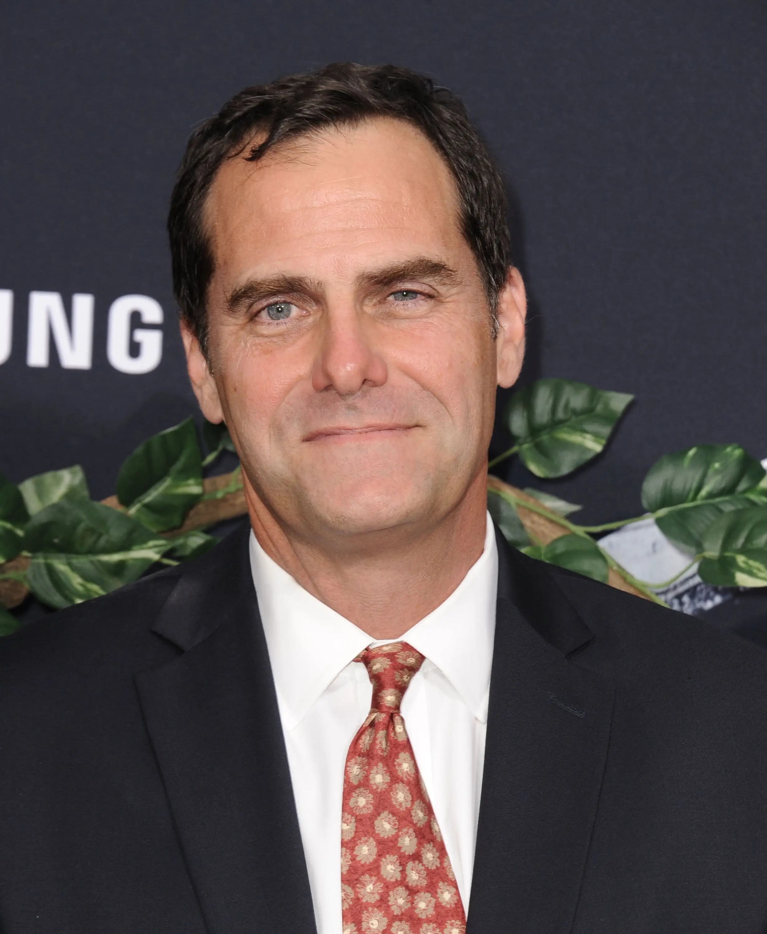 O que aconteceu com David Wallace depois do escritório?