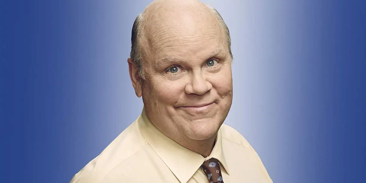 Dirk Blocker como Hitchcock, Brooklyn 99