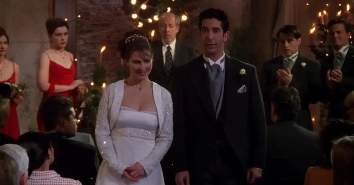 Emily und Ross an ihrem Hochzeitstag bei Friends