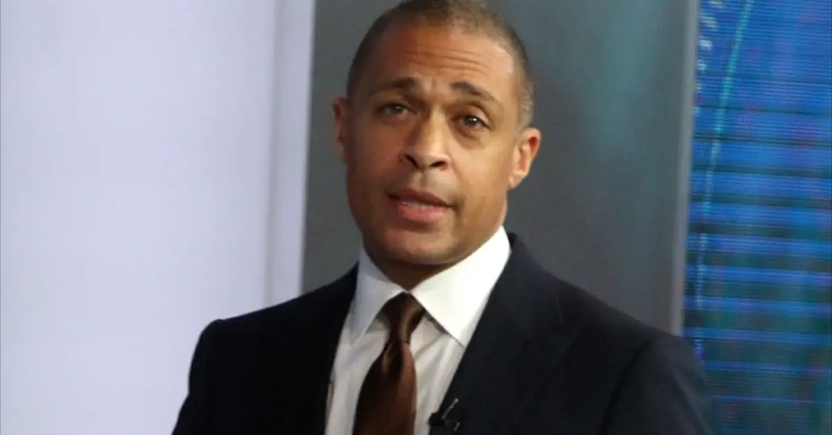 T.J. Holmes sieht ernst aus