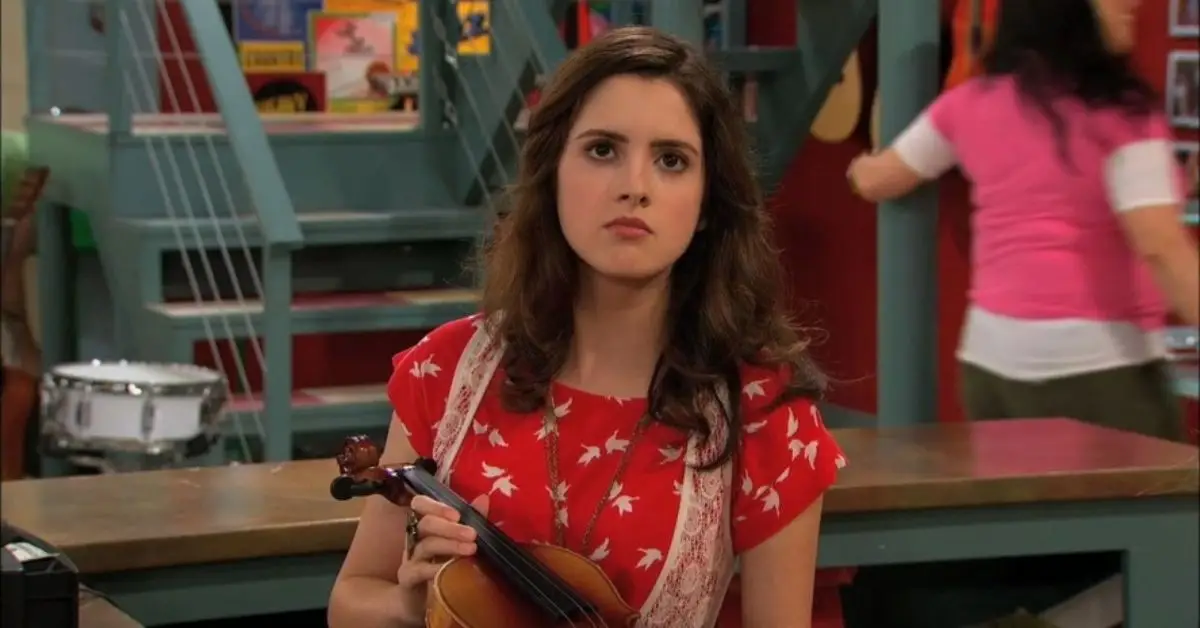 Laura Marano a Austin & Ally