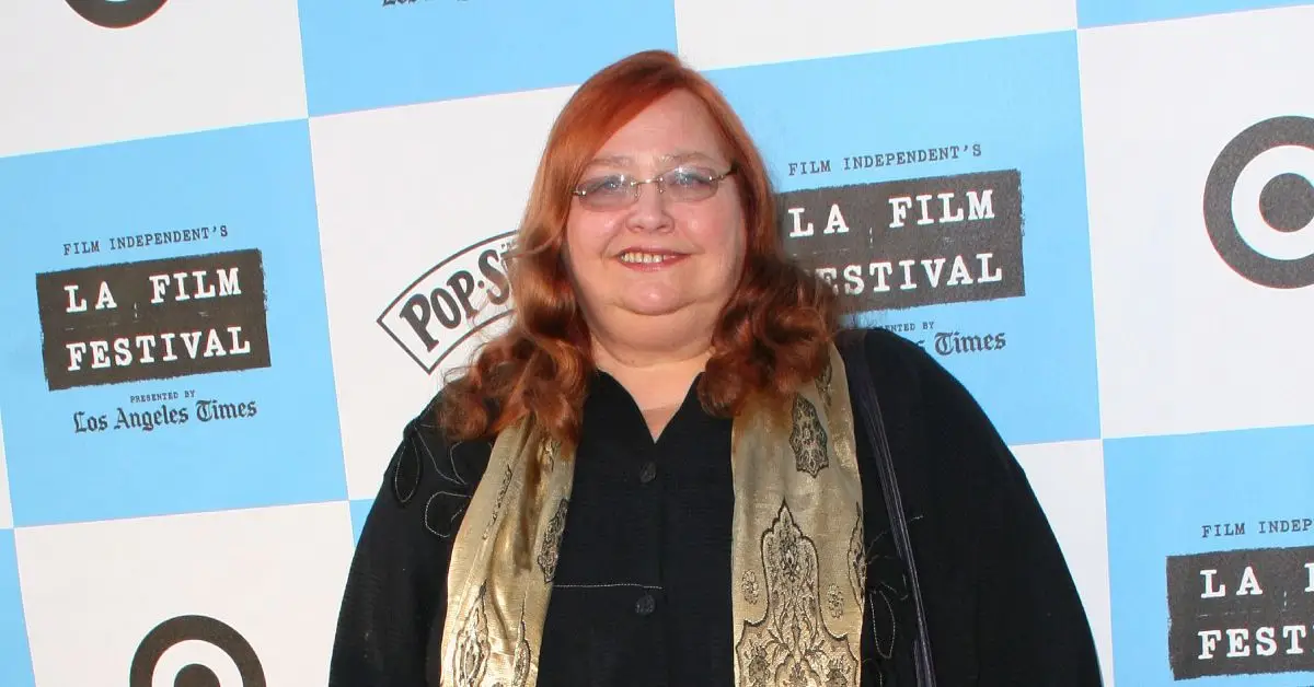 Conchata Ferrell a fait fortune avec deux hommes et demi alors qu'elle n'avait initialement été embauchée que pour deux épisodes