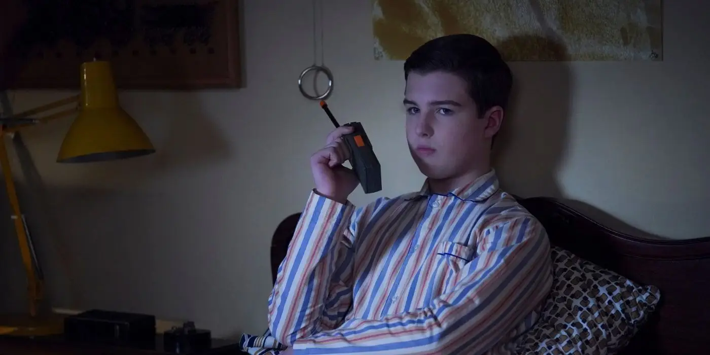 Il giovane Sheldon finalmente evidenzia perché il rapporto di Sheldon con la sua famiglia è teso nella teoria del Big Bang