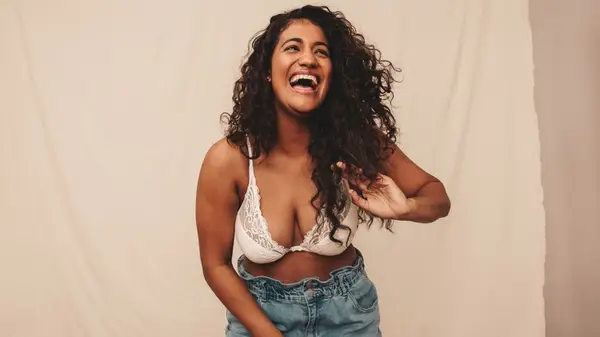 Por que jogar fora seus sutiãs antigos é tão importante