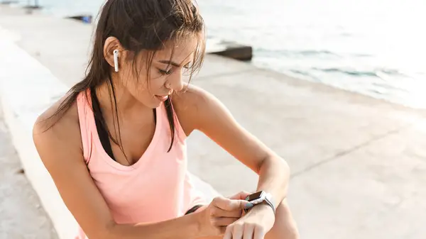 Frowny face and smiley face circles of paper