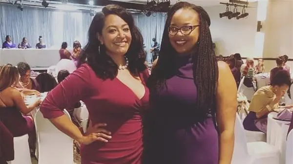 Eliza Boqiun and Eboni Harris posing together